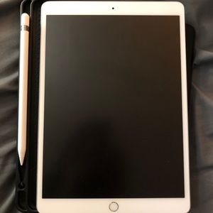 🎈sold🎈Ipad 3rd generation